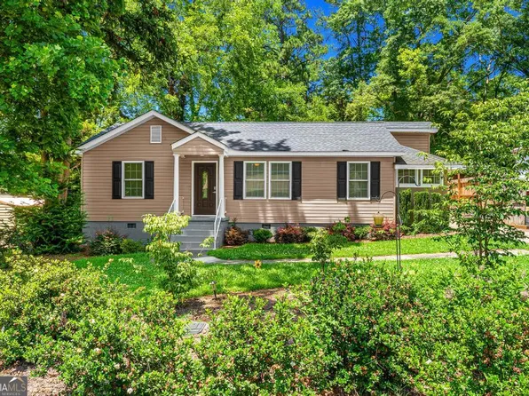107 Schaefer Ct, Toccoa, GA 30577