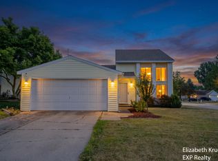 2630 Rum Creek Dr SE, Kentwood, MI 49508