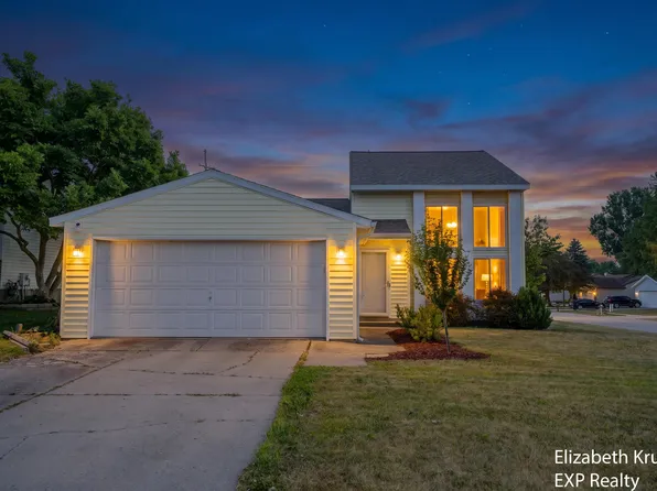 2630 Rum Creek Dr SE, Kentwood, MI 49508