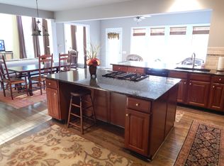 2 John Beal Dr, Garnet Valley, PA 19060