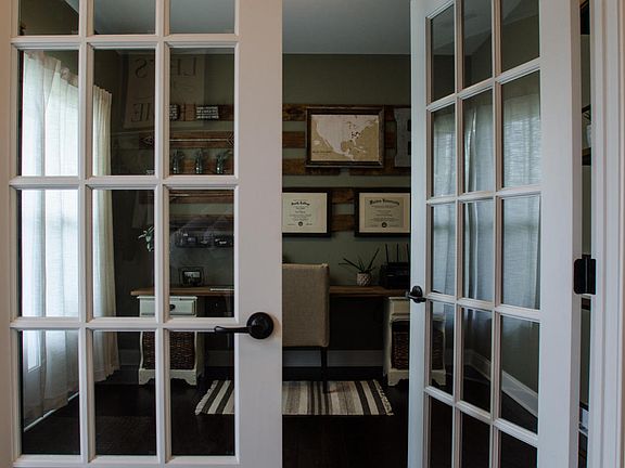4th image of 1172 Garnet Hill Dr
