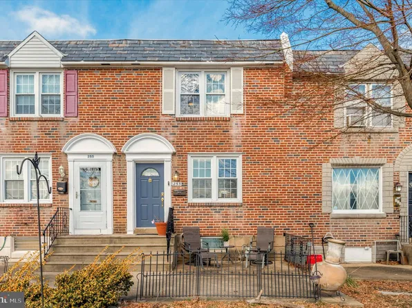 253 Spruce St, Glenolden, PA 19036