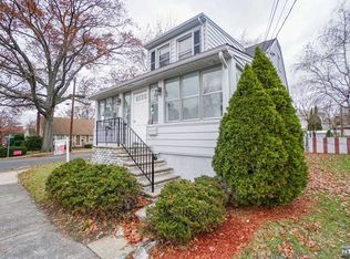 41 Rosemont Ave, Elmwood Park, NJ 07407