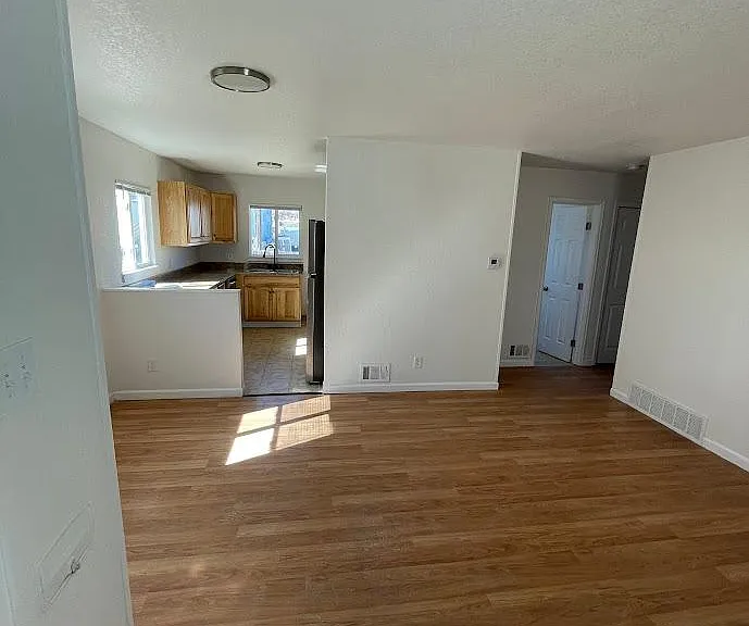 2417 S Marion St — Photo 5