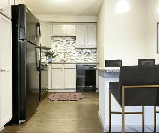 3rd image of 3870 Tulsa Way #21