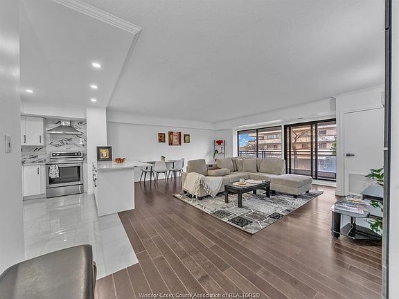 5th image of 5125 Riverside Dr E #202