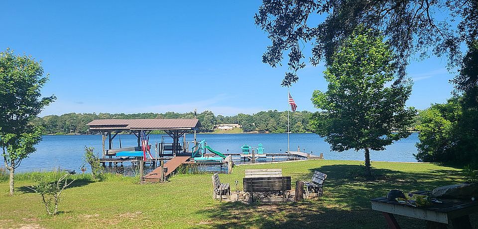 1st image of 882 Paradise Island Dr