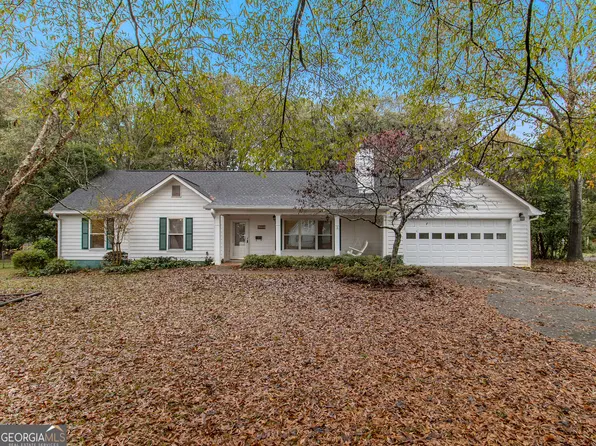 2951 Windcrest Dr, Hampton, GA 30228