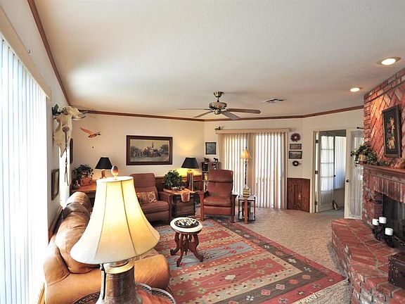 4th image of 25921 Carillo Dr