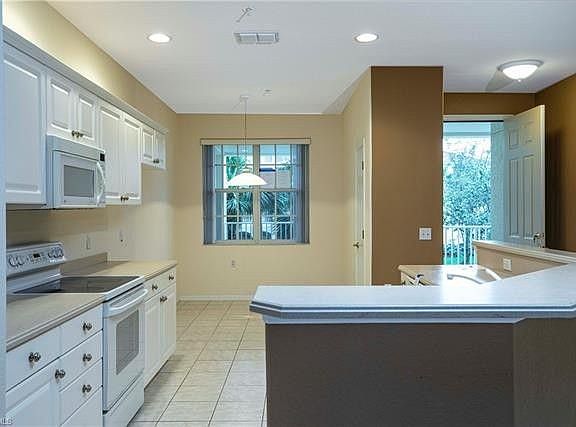 4th image of 4863 Hampshire Ct APT 105