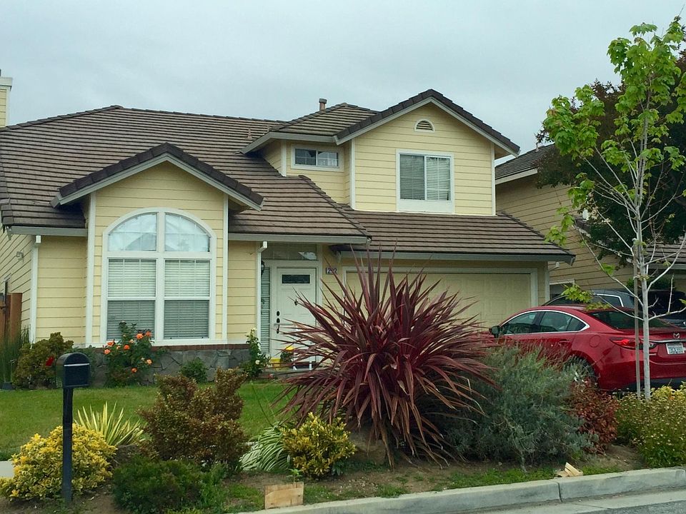 1st image of 292 Pennyhill Dr