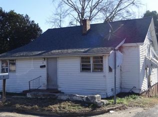 3 Circle St, Great Falls, SC 29055