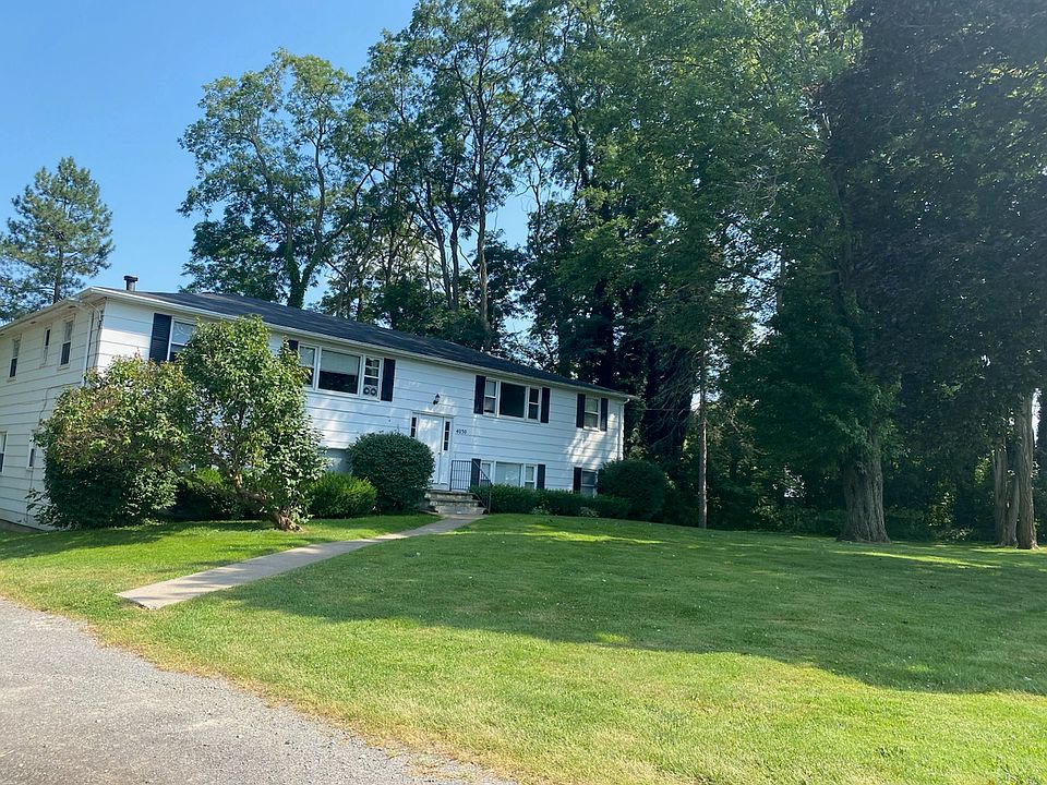 4 family home each unit has 2 br 1 bath. Eat in kitchen and living room.