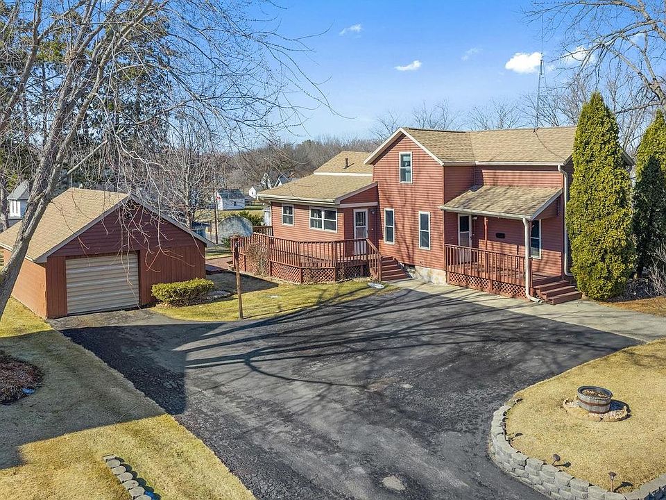 1st image of 102 South Albert Avenue