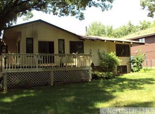 851 Bluebill Bay Rd, Burnsville, MN 55306