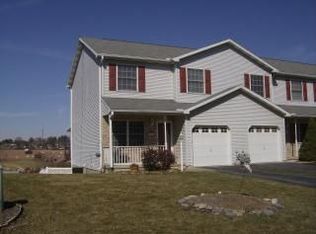 2953 Robin Rd, York, PA 17404
