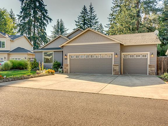 3rd image of 9704 NE 115th Ct