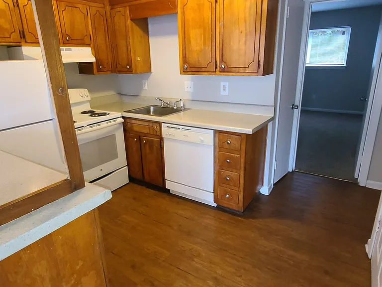 Green Springs Village Apartments - Birmingham, AL — Photo 6