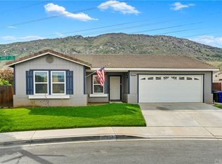 16453 Trelaney Rd, Fontana, CA 92337