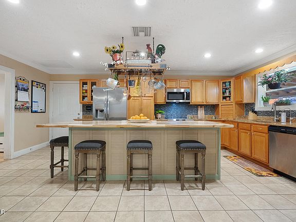 17th image of this home