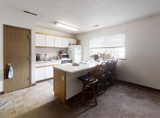 648 S Dodge St #D, Iowa City, IA 52240