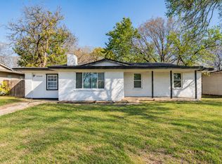 5569 Burton Ave, Fort Worth, TX 76119