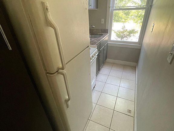 2nd image of 49 Marden St APT 3
