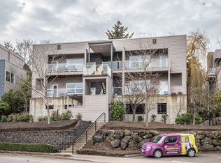 622 SW Nevada St APT A, Portland, OR 97219