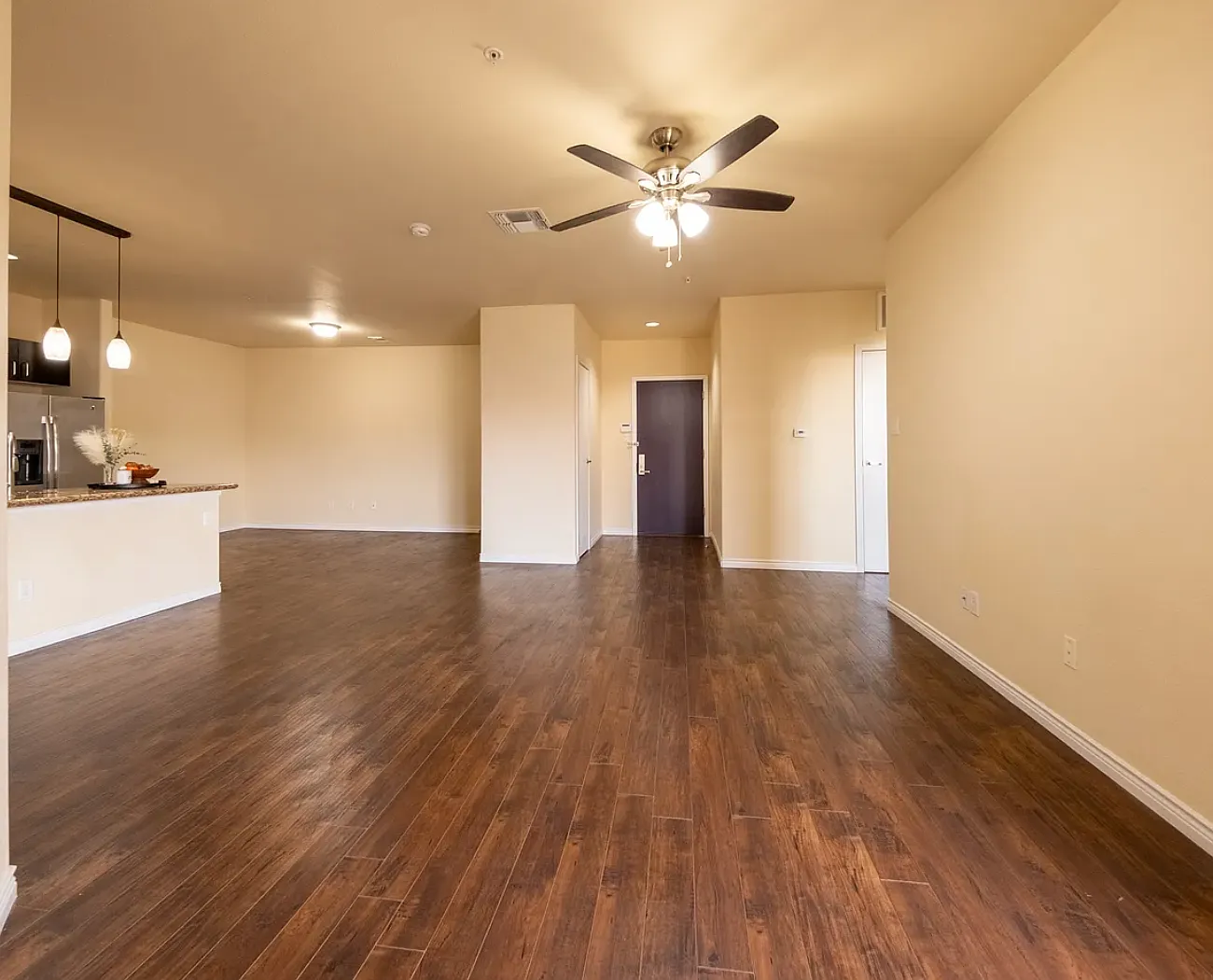 2 bed, 1380 sqft, $1,862 — Photo 3