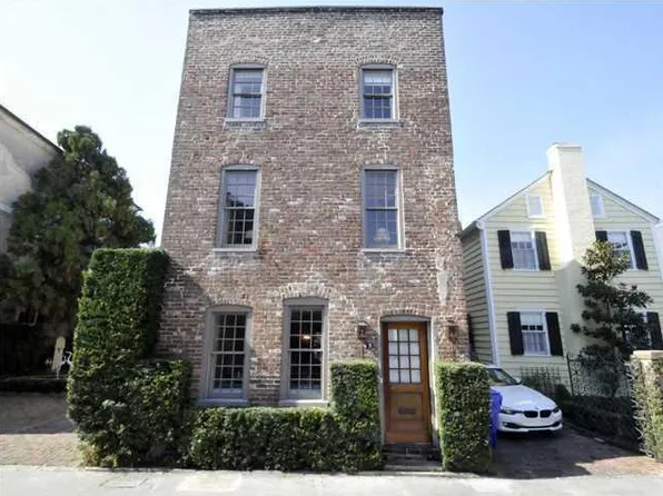9 Bedons Aly, Charleston, SC 29401