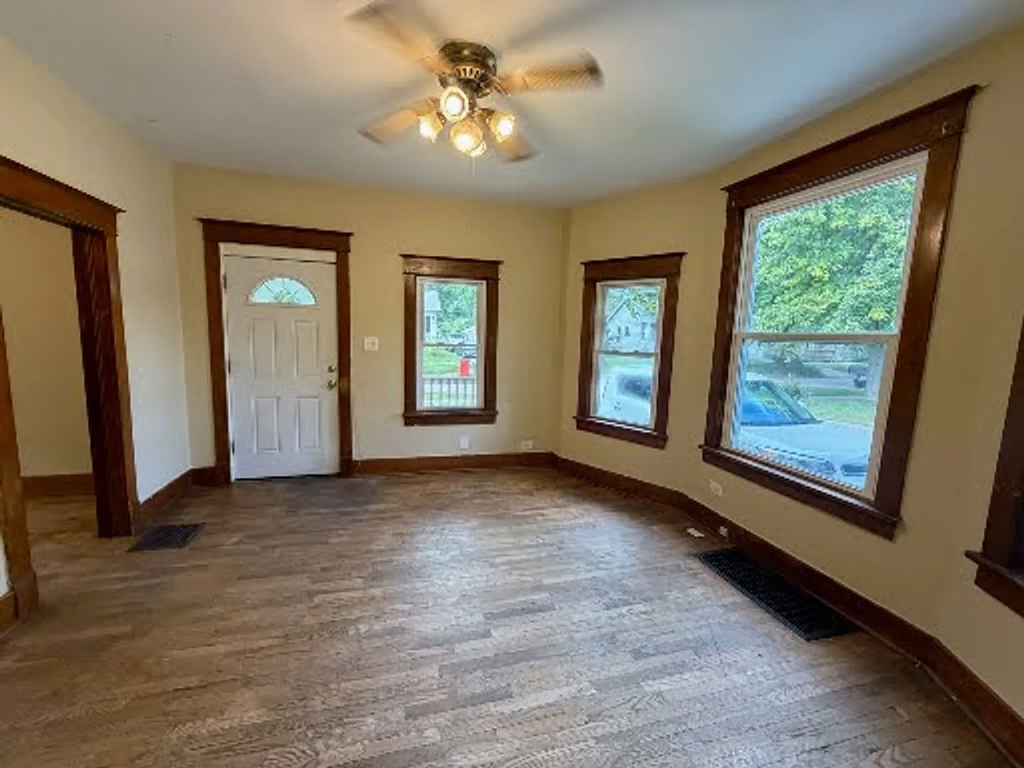 1011 W Tremont St. — Photo 3