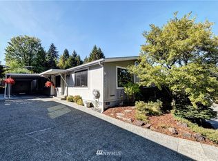 17225 119th Ave SE, Bothell, WA 98011