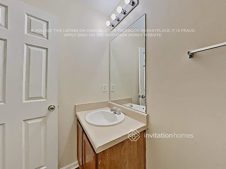 414 Waterbury Way — Photo 15