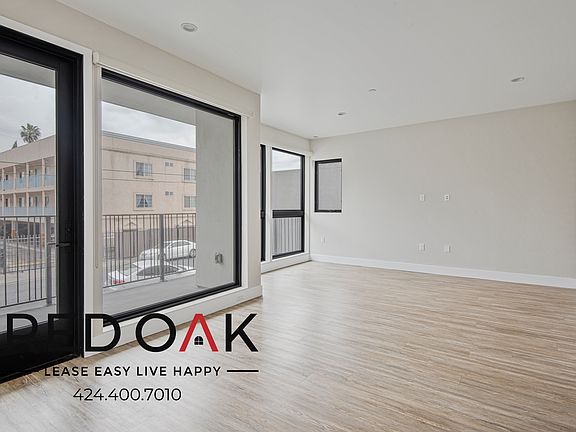 4th image of 5550 1/2 Bonner Ave #201