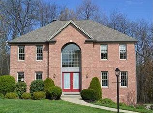 173 Village Dr, Cranberry Township, PA 16066