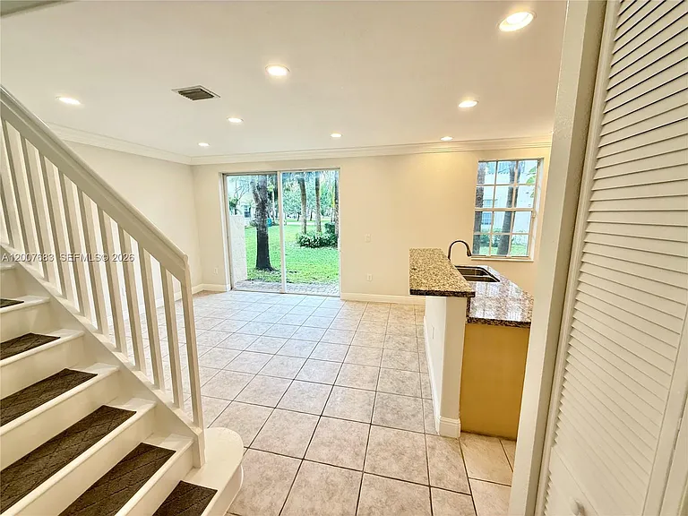 2674 SW 84th Ter #102 — Photo 4