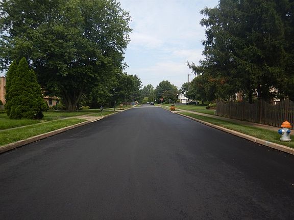 4th image of 1005 Denston Dr