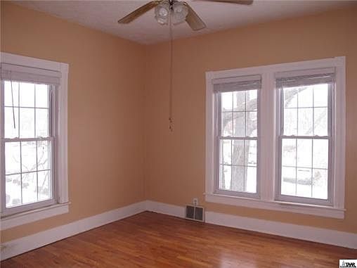 5th image of 319 Spruce St