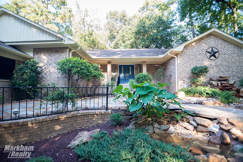 1st image of 149 Brookhollow Dr