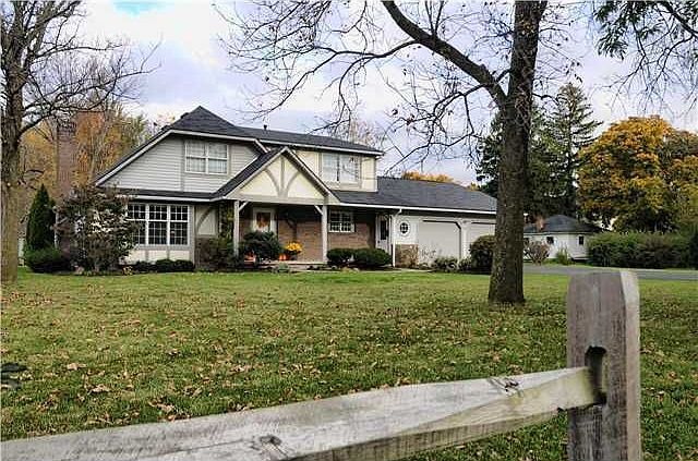 1st image of 3 Creekside Dr