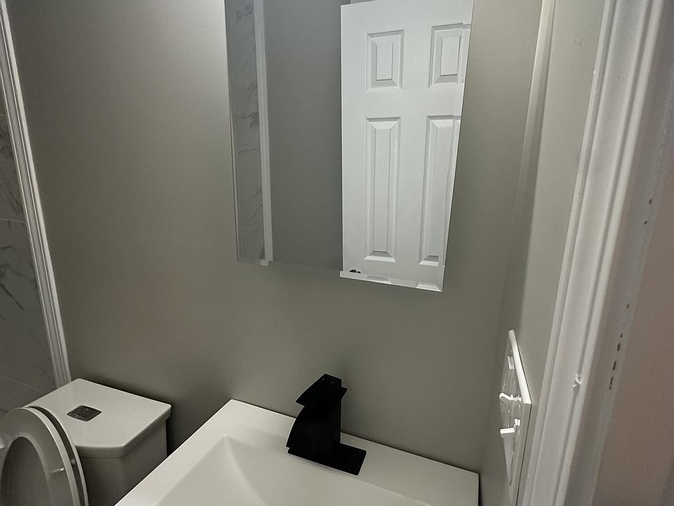 2nd image of 396 Rawson St SW #11242005