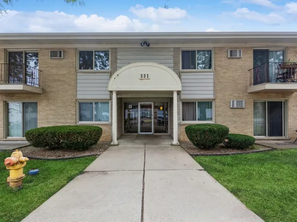 551 Carlysle Dr APT 9, Clarendon Hills, IL 60514