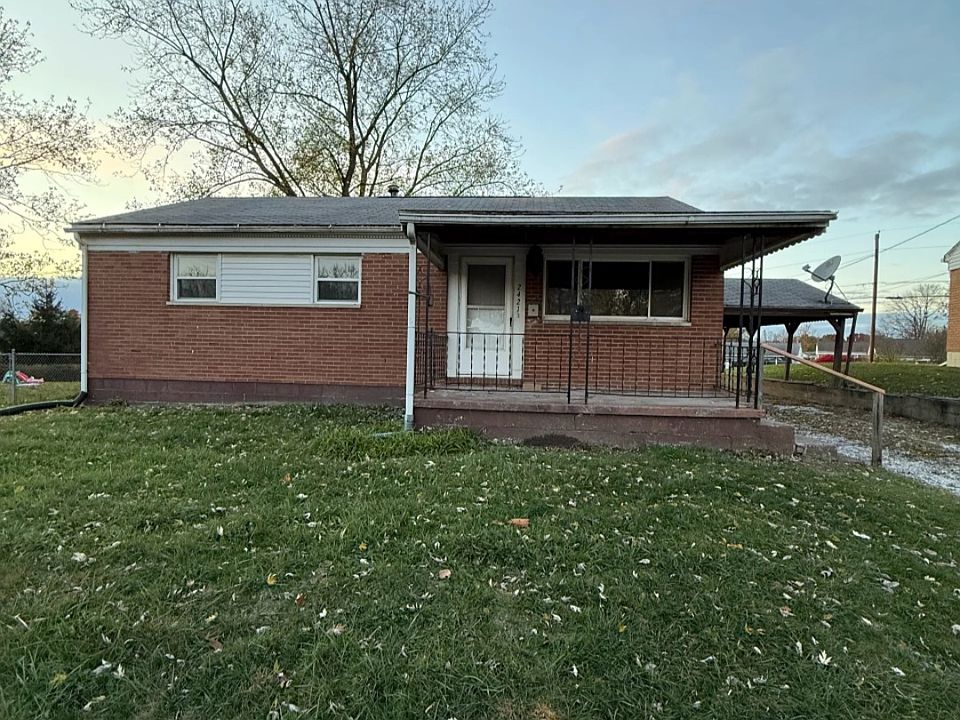 1st image of 2421 Regentview Ave NE