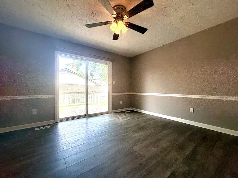 715 Prestige Blvd — Photo 8