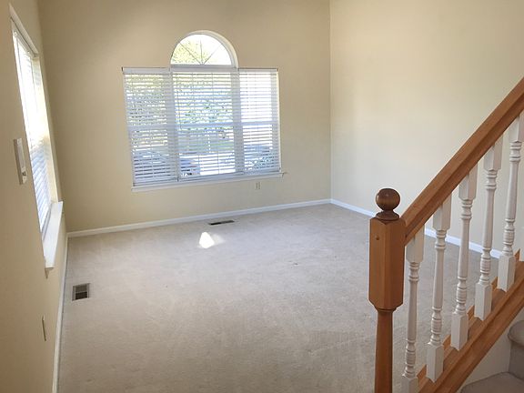 4th image of 4490 Apple Blossom Dr #1