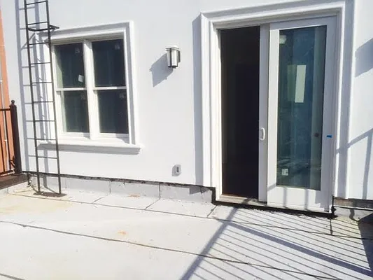 Rented by Elite NY Holdings | media 19