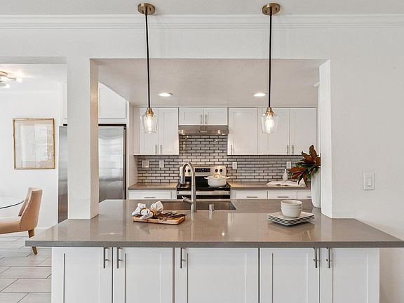 4th image of 95 Dockside Circle