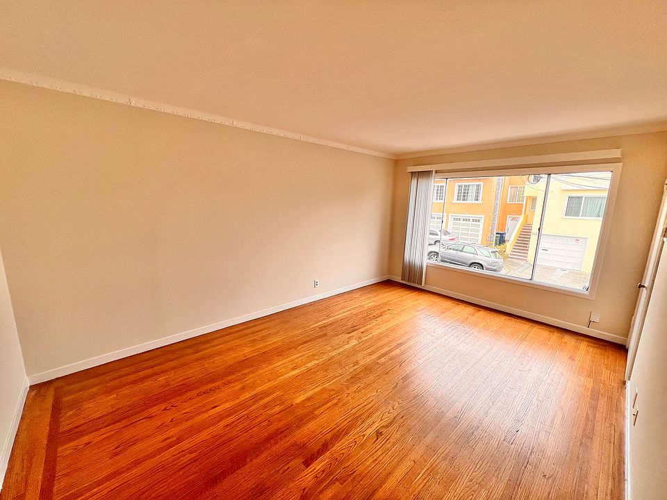 1st image of 266 Abbot Ave APT 3