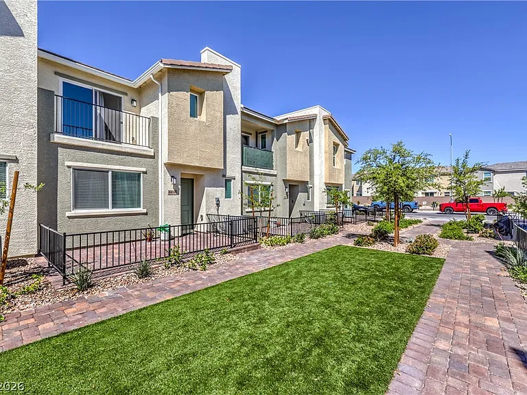 6816 Citron Mist Ct — Photo 3
