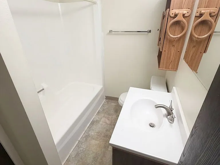 2 Bedroom 1 Bath apartment in Ankeny IA — Photo 15